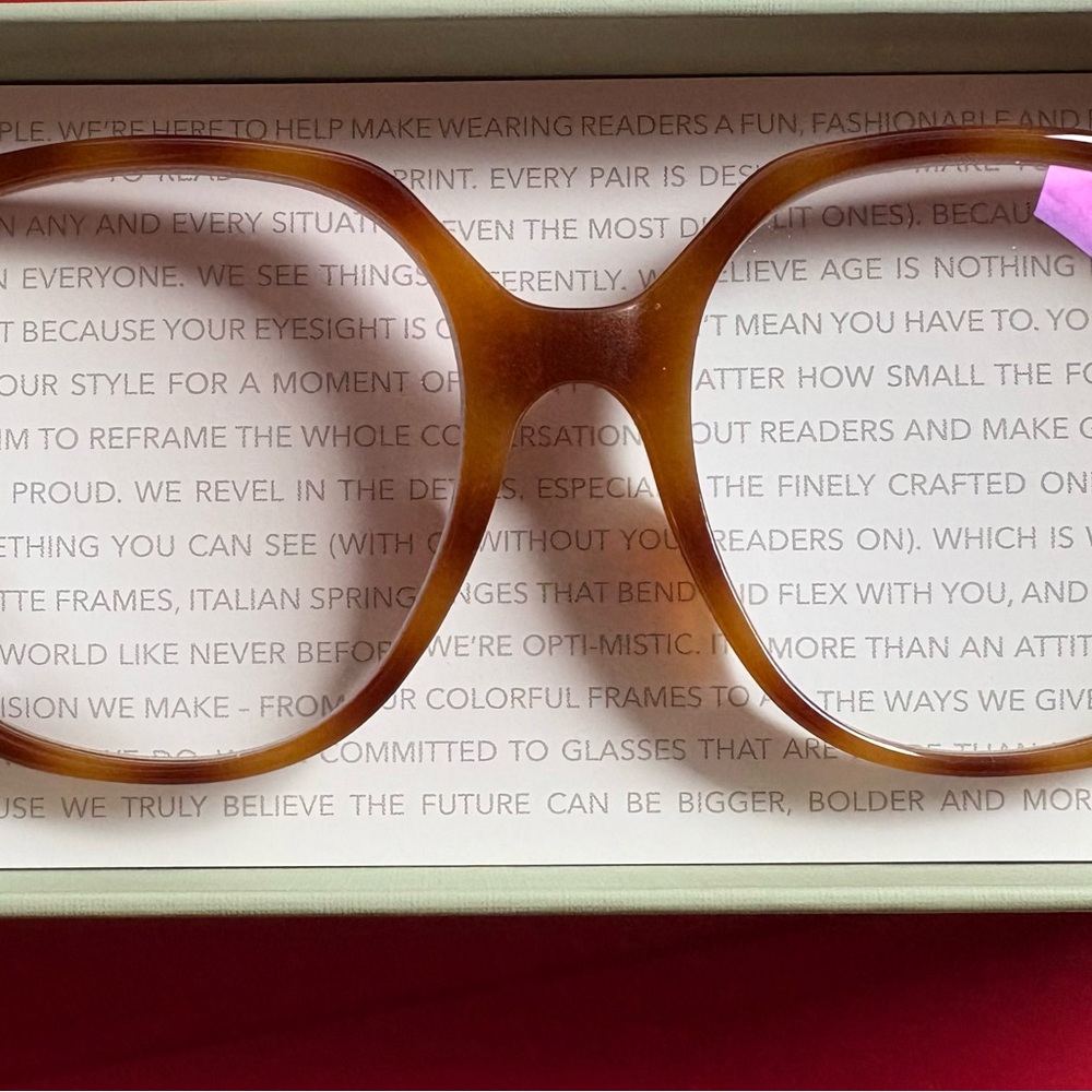 Look Optic Readers 2.50 - NIB w/felt case.